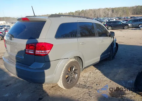 2020 Dodge Journey Se Value z USA, uszkodzony, nr VIN 3C4PDCAB1LT267997